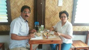 Our guests from Australia  ,thank you for dining with us💛 at B-Belle's Vegetarian Cuisine in El Nido