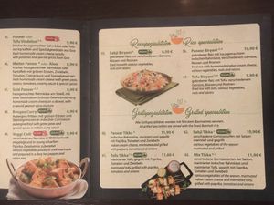 Hauptgerichte at Hari Moksh in Berlin