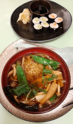 Ramen and makis at Tokumaru in Tartu