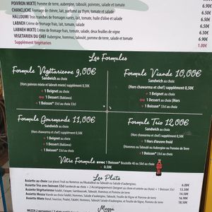  at Aux Vieux Cèdres in Paris