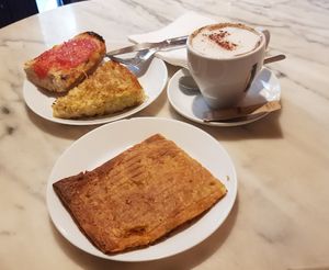Tortilha and coffee at The Vegan Corner in Barcelona