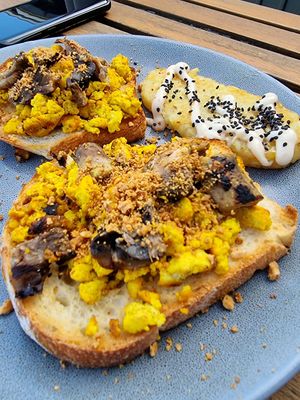 Tofu Scramble,  mushrooms on sourdough at The Yoga Place Cafe in Blacksmiths