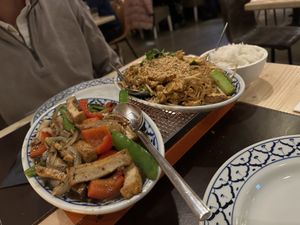 tofu en pad thai  at King Thai in Eindhoven