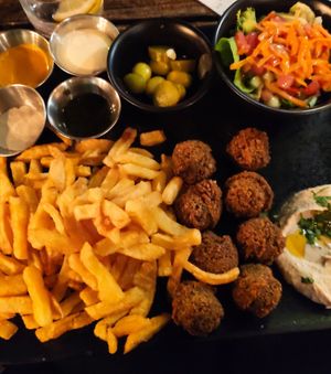 Vegan dish (falafel) at Nish Nush in Cologne