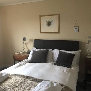 Double Room at Minnie's Rooms in Isle Of Skye