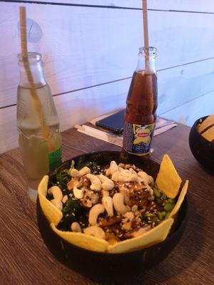 Medium sized bowl with drink for around 12€ at Surfside Poke in Liege