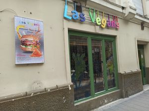 Las Vegans at Las Vegan's - Kazinczy 11 in Budapest