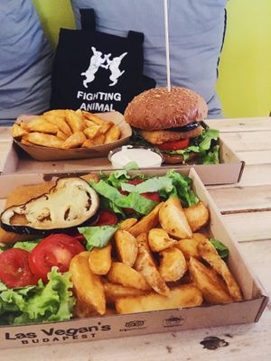 Las Vegan's burgers at Las Vegan's - Kazinczy 11 in Budapest