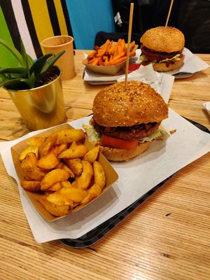 Beyond burgers sided potatoes and sweet potatoes fries at Las Vegan's - Kazinczy 11 in Budapest