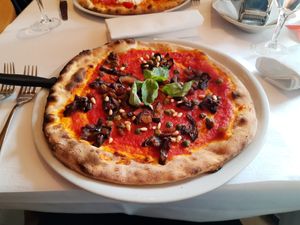 Pizza caponata at Santa Lucia in Zurich