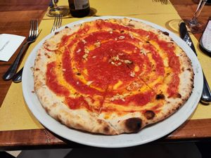 Focaccia marinara at Santa Lucia - Teatro in Zurich