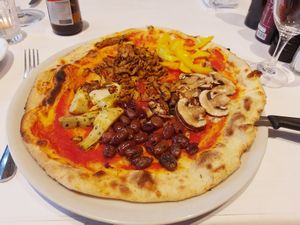 Pizza quattro stagioni at Santa Lucia - Oerlikon in Zurich