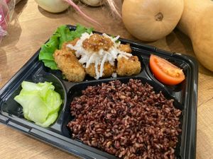 Bento　Japanese Karaage(soybean's) at Vegan Store - Cafe in Tokyo