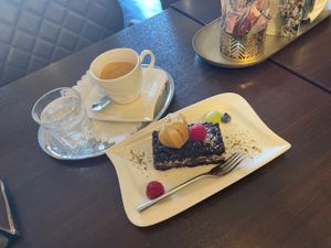 Oreo Cake and Coffee  at Zuckero in Vienna