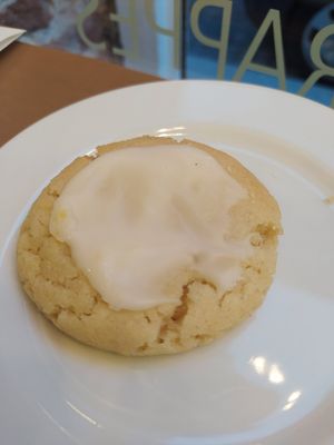 Lemon at Tidbit in Madrid