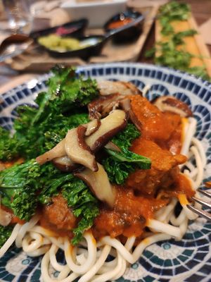 Albóndigas con setas shiitake at Pasapan in Segovia