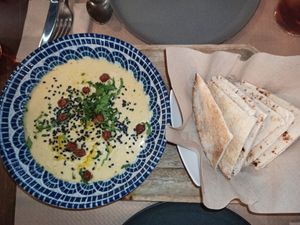 Hummus at Pasapan in Segovia