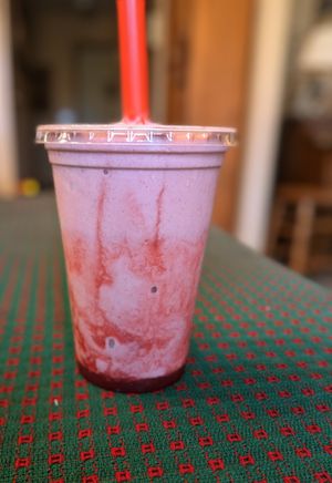 Strawberry banana babe meal replacement shake at Fresh Twist in Steubenville