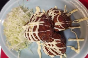 Karaage set meal - comes with rice, miso soup and side dish at Izakaya Masaka in Tokyo