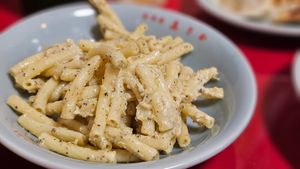 macaroni salad at Izakaya Masaka in Tokyo
