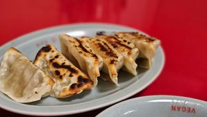 gyoza dumplings at Izakaya Masaka in Tokyo