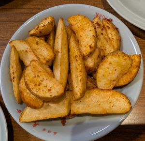 Spicy Potato wedges #Veganuary at Izakaya Masaka in Tokyo