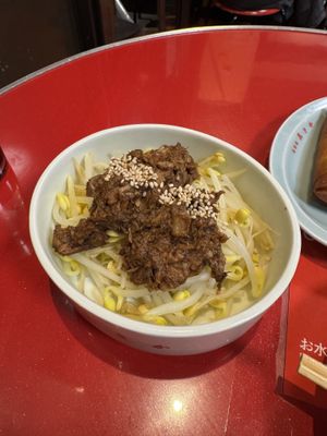 bean sprouts with meat  at Izakaya Masaka in Tokyo