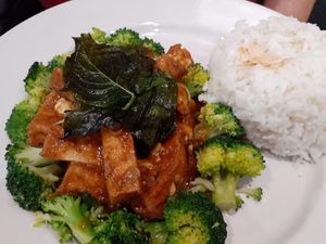 Tofu lemon grass at Sunny Thai in Arlington