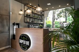 Inside Super Be Juicery at Super Be Juicery in Marbella