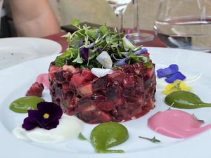 Erremolatxa tartarra  at Tedone in San Sebastian