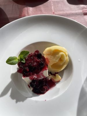 Tarta de queso falso   at Tedone in San Sebastian