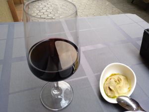 Free appetiser: hummus at Tedone in San Sebastian