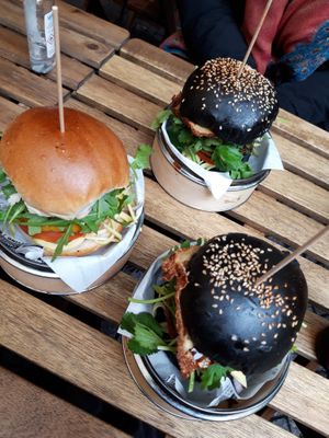 YUM! at Kiiro Burger in Berlin