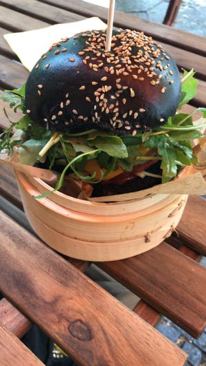 Vegan Cheeseburger at Kiiro Burger in Berlin