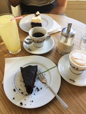 Chocolate cake and Lemon-ginger lemonade at Bio-Cafe Kieselstein in Potsdam