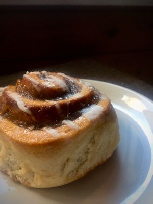 Fluffy cinnamon roll at Bakery Bakery - Breitenrain in Bern