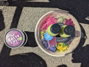 Colorz Bowl und vegane Glace von Kalte Lust at Bakery Bakery - Breitenrain in Bern