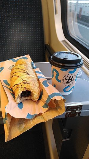 Schoggigipfeli und Cappuccino to go at Bakery Bakery - Breitenrain in Bern