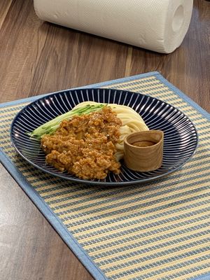 ジャージャー麺 at Vegan Store in Tokyo