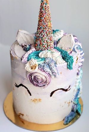 Unicorn cake at Chez Malachy - Preorder only in Brussels