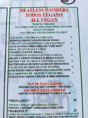 Small plates on the 2-4-1 👍🏻👍🏻👍🏻👍🏻👍🏻 at El Boquetillo in Frigiliana