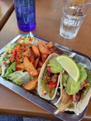 Vegan chicken tacos at El Boquetillo in Frigiliana