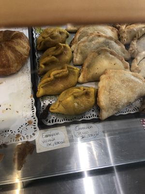 Empanadillas veganas at Iraila Take Away in San Sebastian