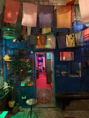 You are somewhere in Florence 
Healing yourself  at Hangar in Florence