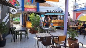 Vegan baobuns at La Fabrica de Hielo in Valencia