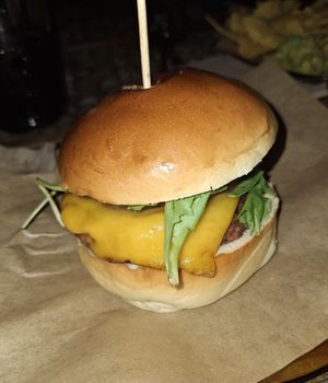 Hamburguesa vegana at La Fabrica de Hielo in Valencia