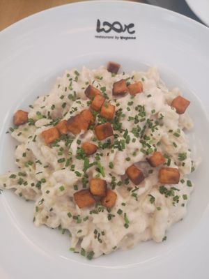 Vegan bryndzové halušky at Loove by Vegana in Bratislava
