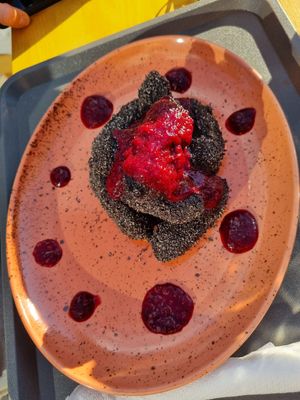 Makove sulance (gnocchi with poppy seeds) at Loove by Vegana in Bratislava