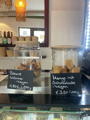 Sweatshirt  at VeggieTable in Landsberg Am Lech