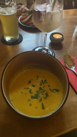 Möhren-Ingwer-Kokos Süppchen  at Roter Elephant Café & Restaurant in Erfurt